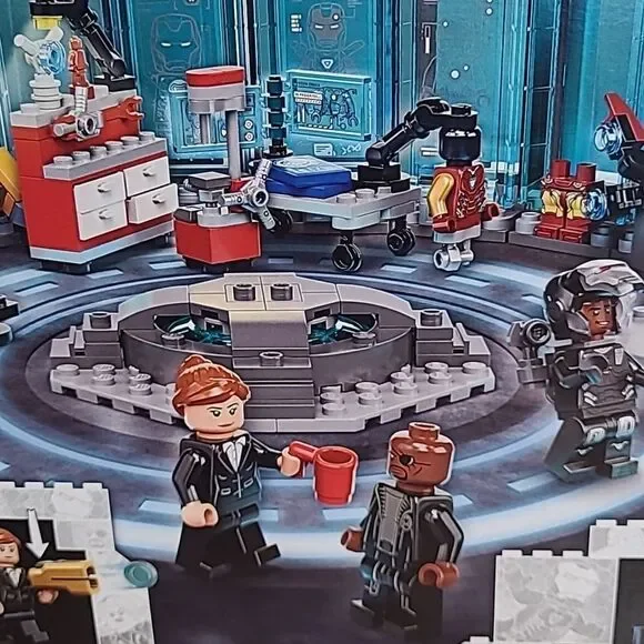 Lego 76216 Iron Man Armory 496 Pieces Set The Infinity Saga 8 Minifigures